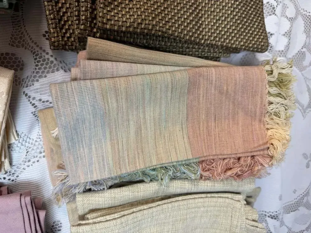Lot of 84 Cloth Napkins Variety Of Color Size/How To Fold Napkins Book/see Pics